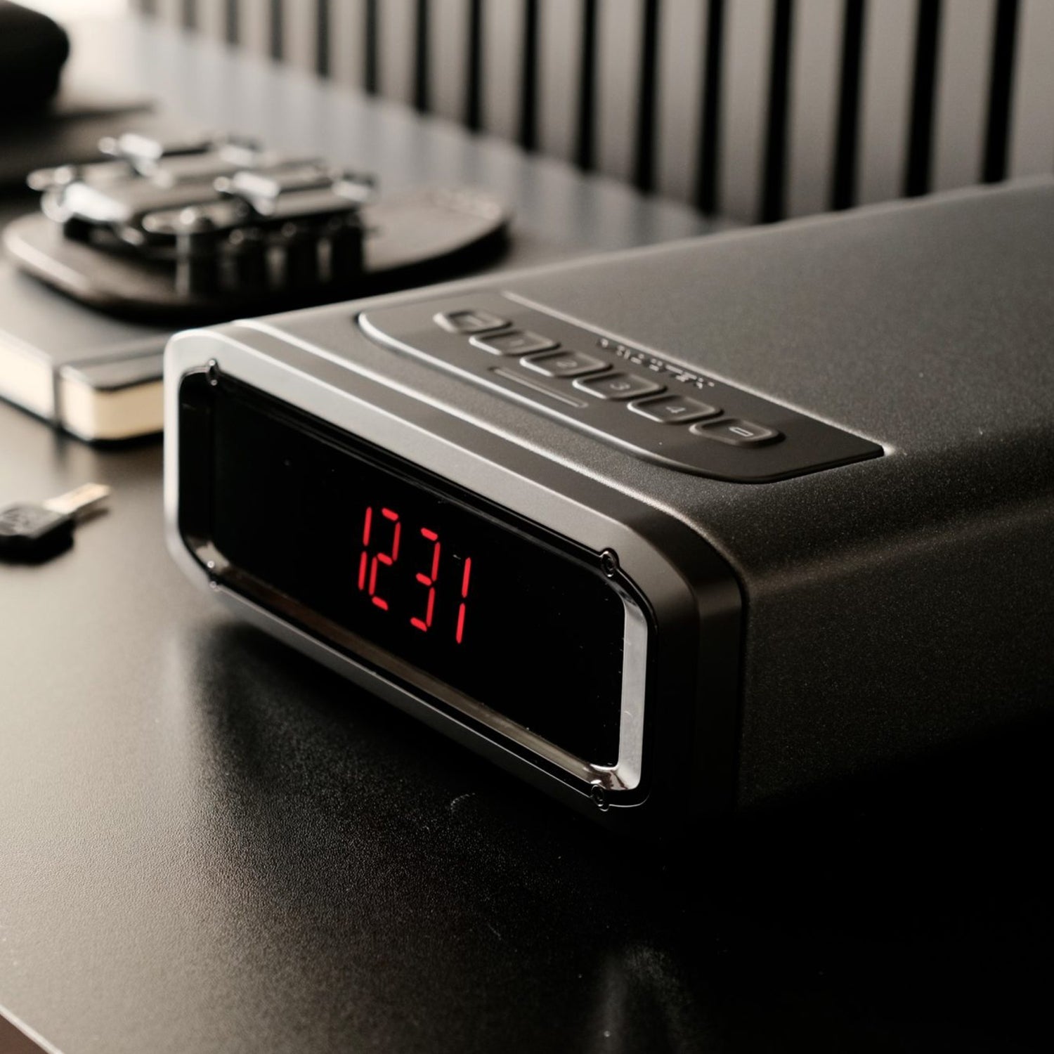 Vaultek Safe® Smart Station (DS2e)